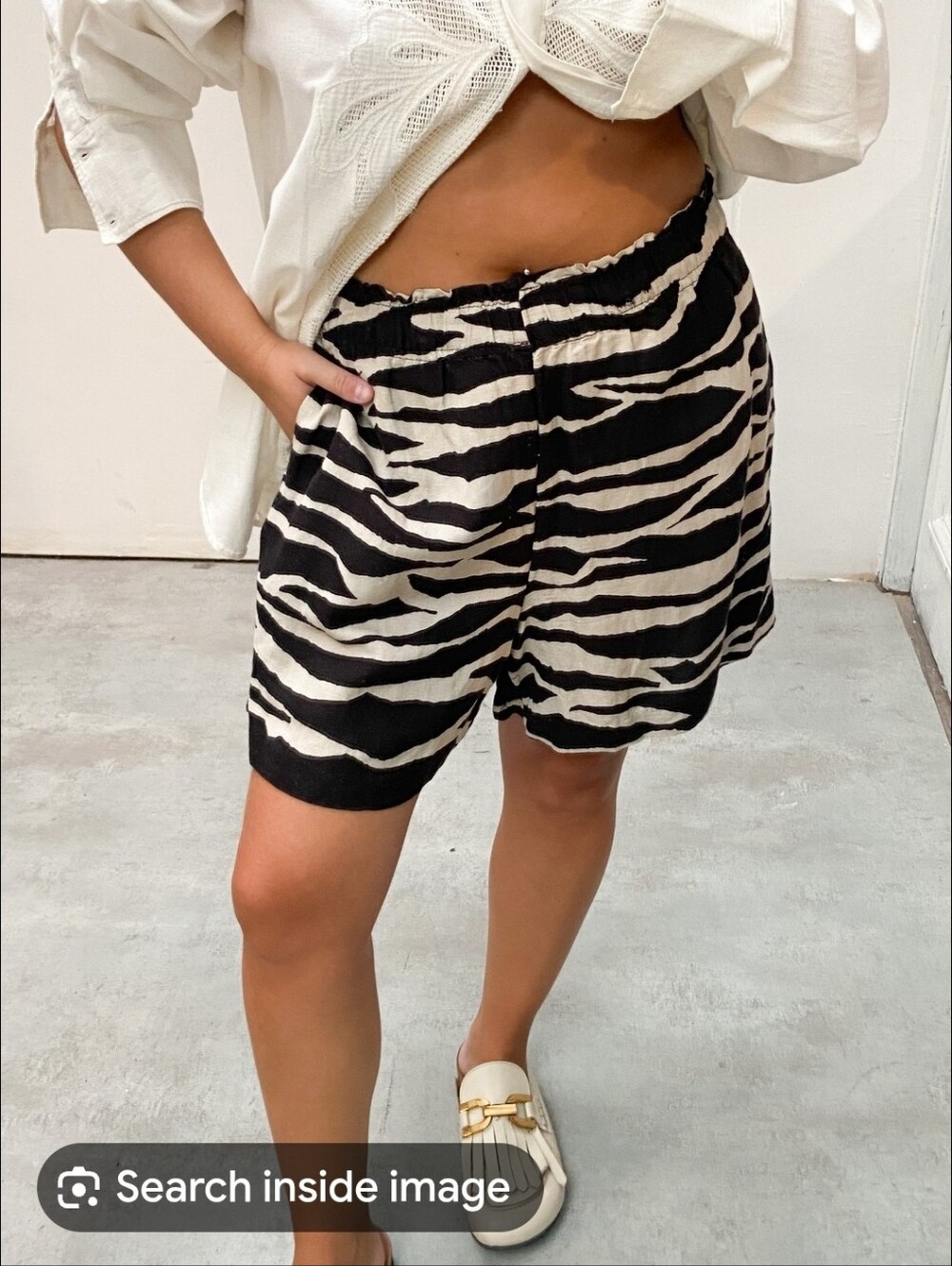 H&M Zebra Print Elastic Waist Women's Shorts - Black & Flax